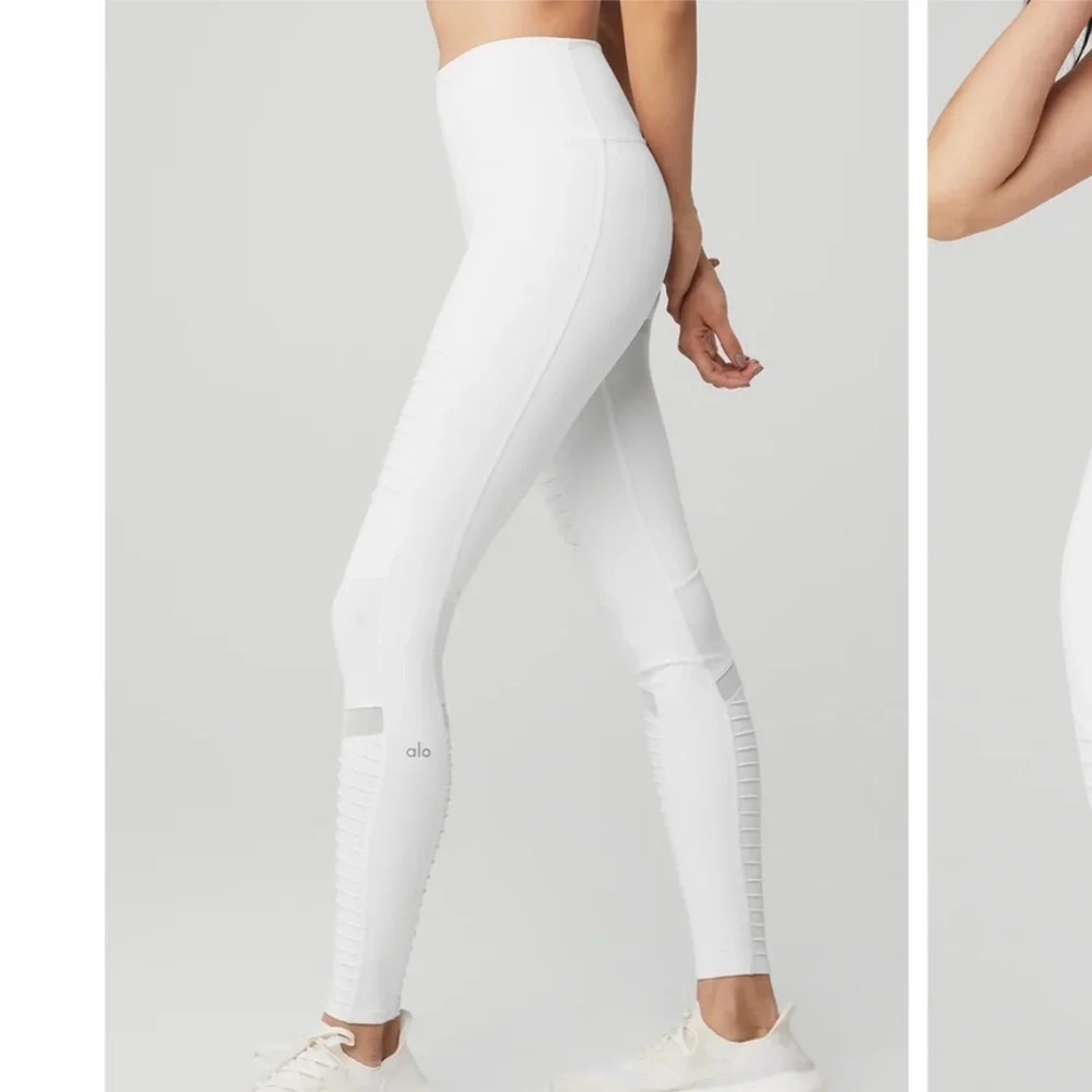 ALO Yoga alo white